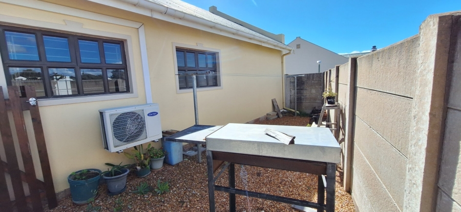  Bedroom Property for Sale in Riversdale Western Cape